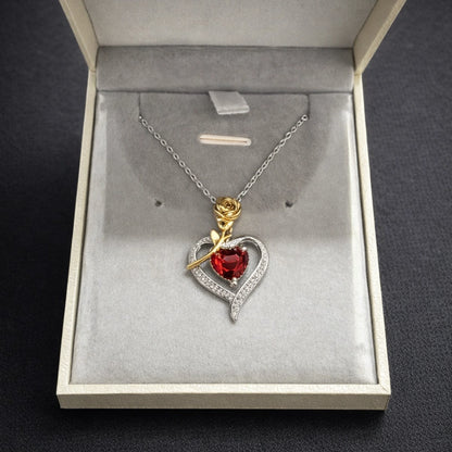 Collar Corazón  Rosa Eterna